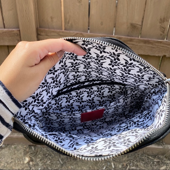 HOBO Leather asymmetrical envelope folded clutch - Picture 6 of 8